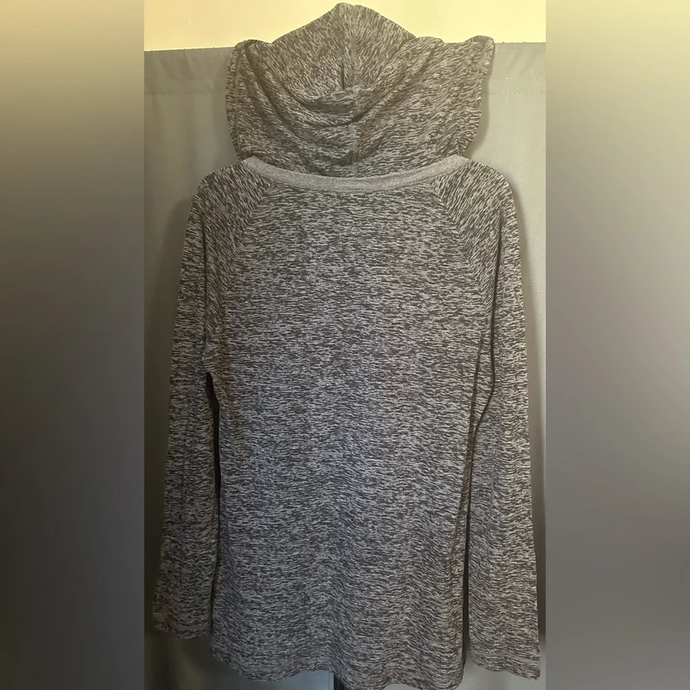 🛍️BUNDLE DEAL🛍️ - Women’s Old Navy Active Hooded Long Sleeve